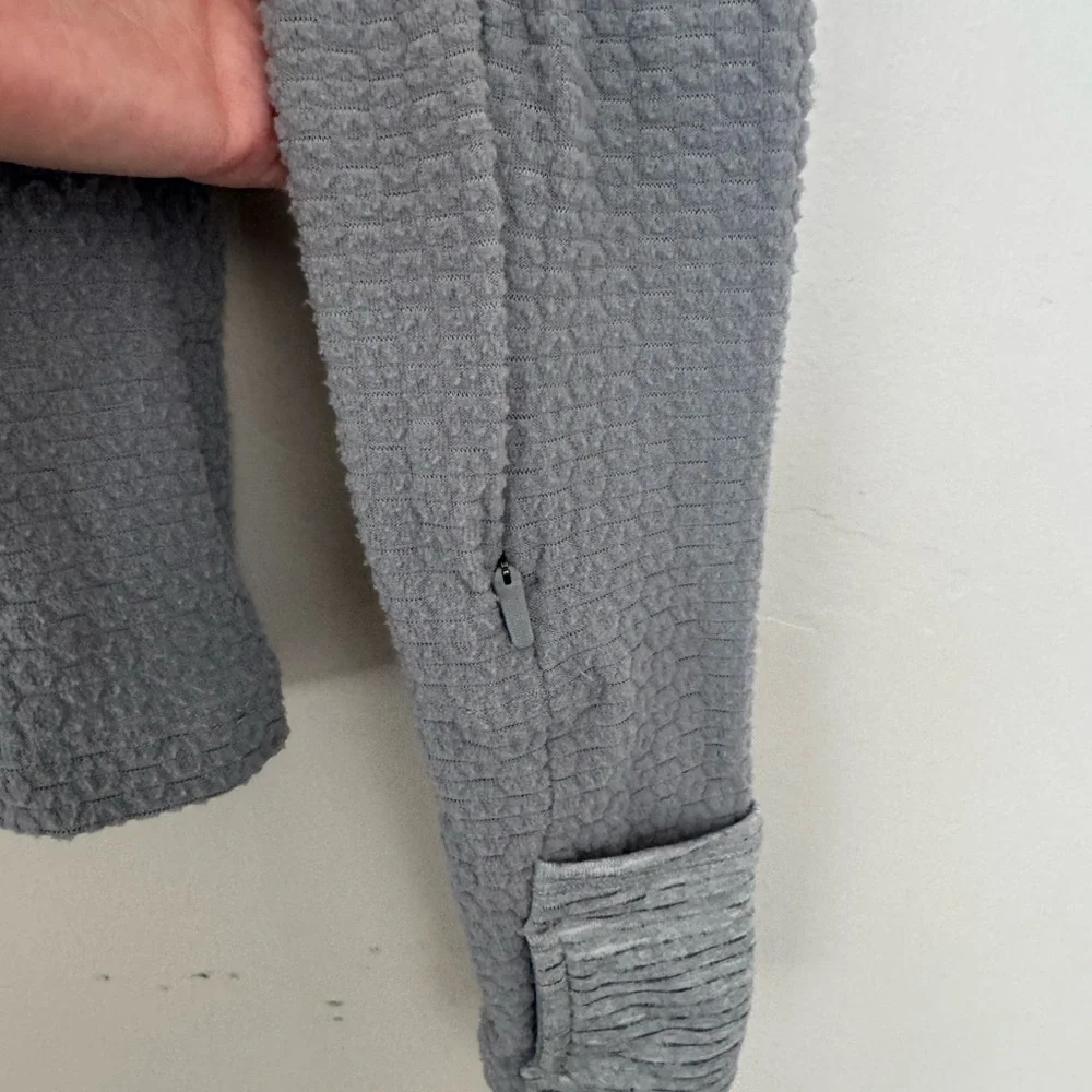 Nike Therma Sphere Long‎ Sleeve Top Size XS Performance Activewear Gray